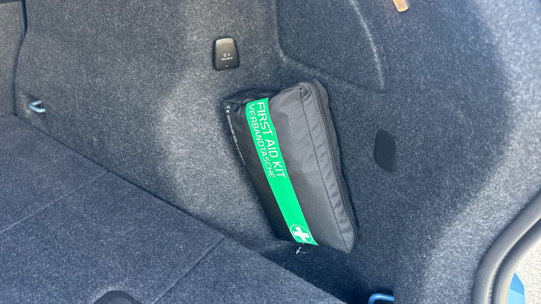 Volvo XC40 2.0 B3P Ultra Dark 5dr Auto Petrol Estate